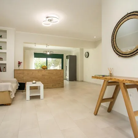 Beachfront Rhodes Seashell *