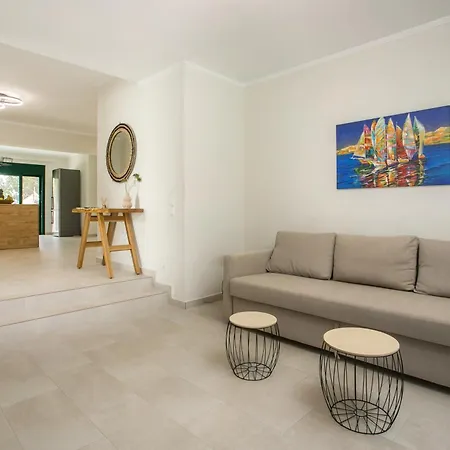 Beachfront Rhodes Seashell Holiday home