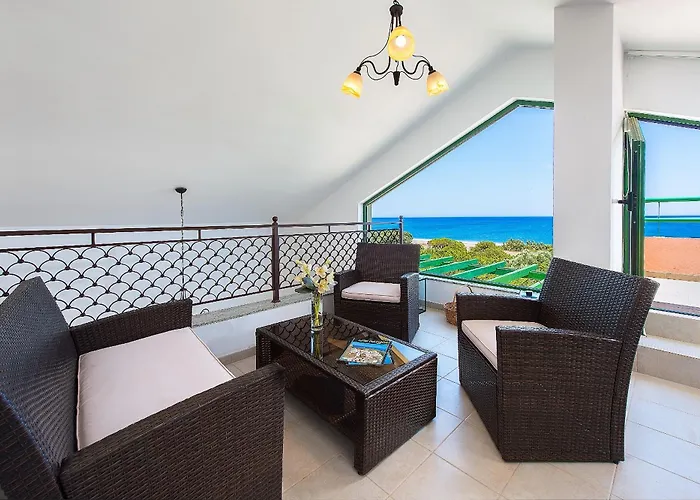 Beachfront Rhodes Seashell * 겐나디