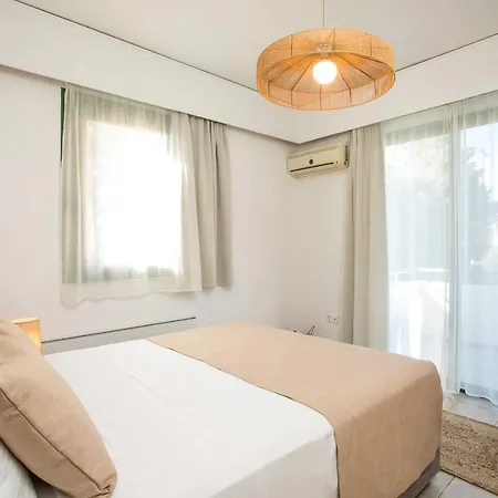 Beachfront Rhodes Seashell *