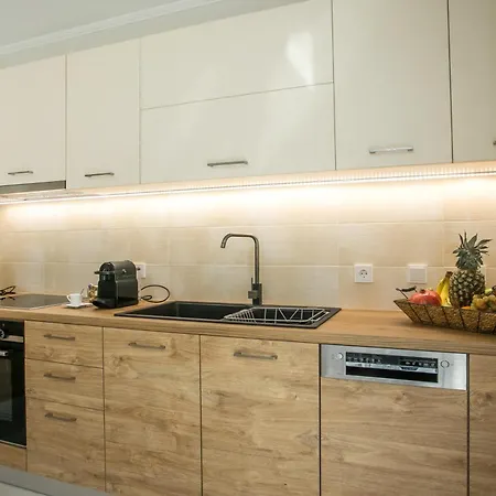 Beachfront Rhodes Seashell * Gennadi