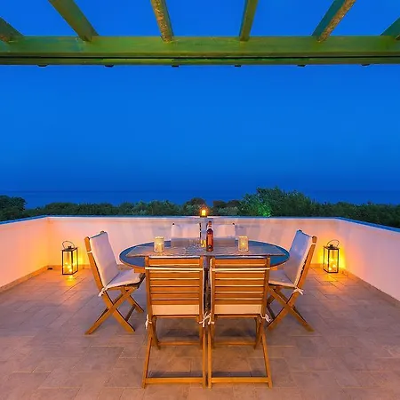 בית נופש Beachfront Rhodes Seashell