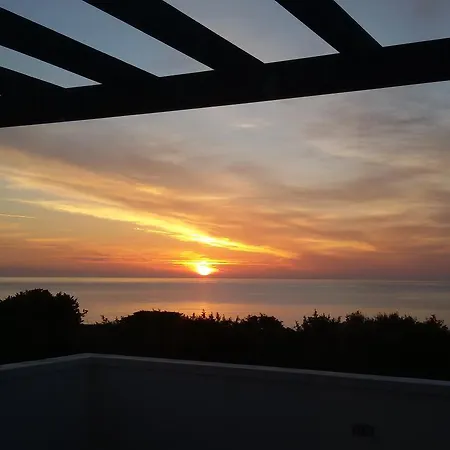 Beachfront Rhodes Seashell Holiday home *