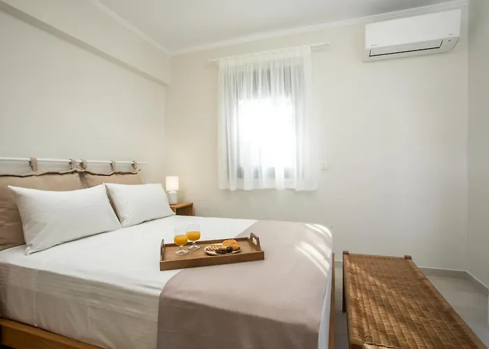 Beachfront Rhodes Seashell * غينادي