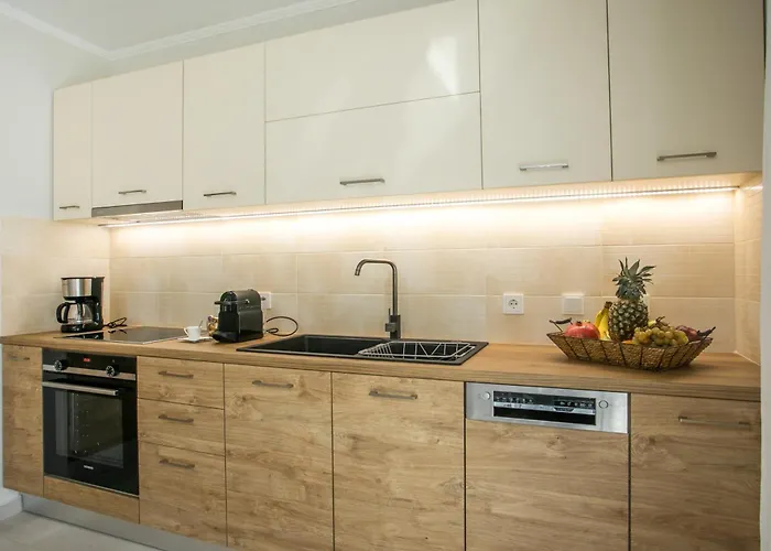 Beachfront Rhodes Seashell * Gennadi