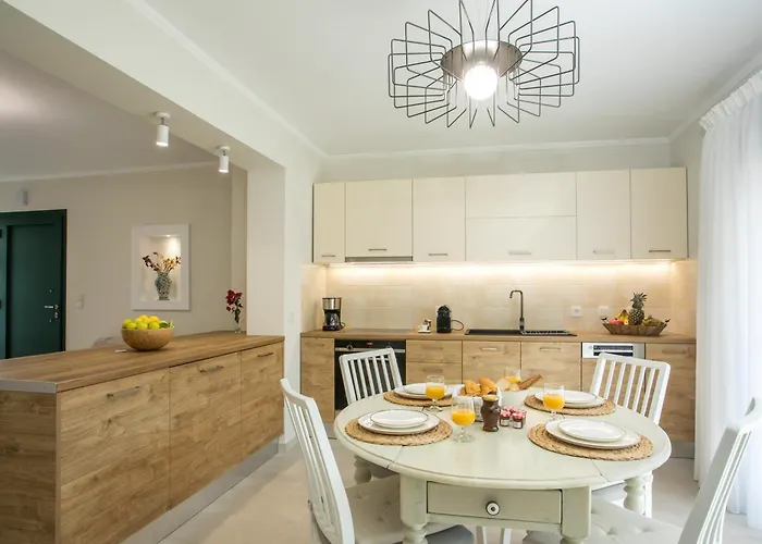 Beachfront Rhodes Seashell 펜션 *